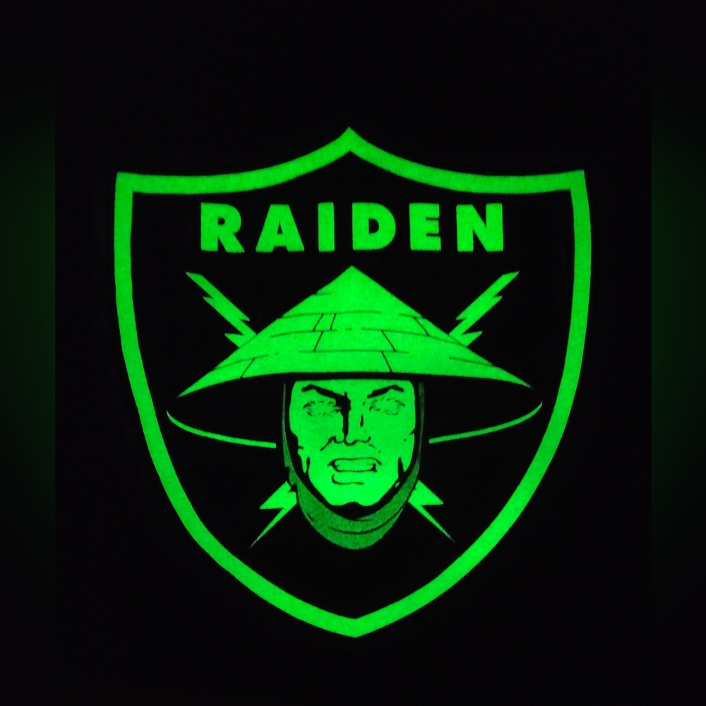 Teevillain-Las Vegas Raidens GITD-Size 3XL - Picture 1 of 4